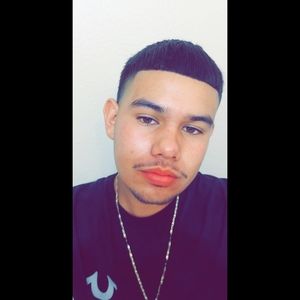 Meet your Posher, Luis